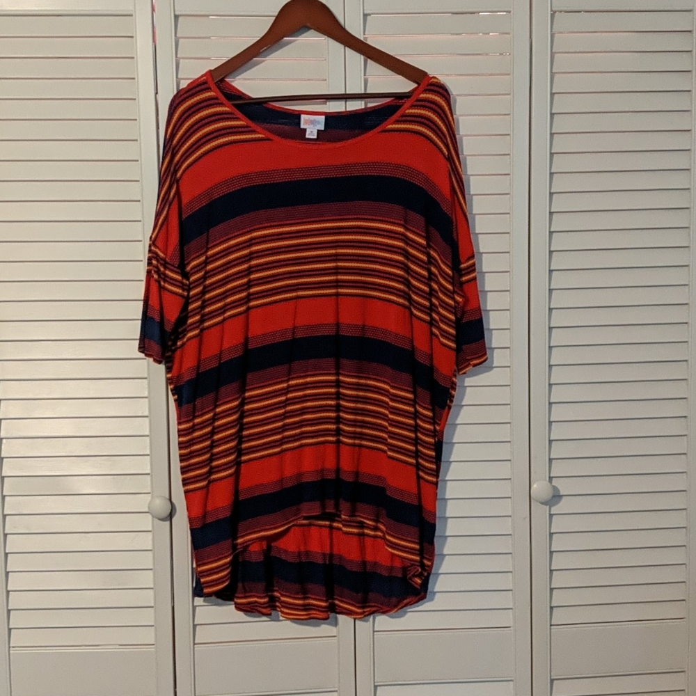EUC Lularoe Irma size medium